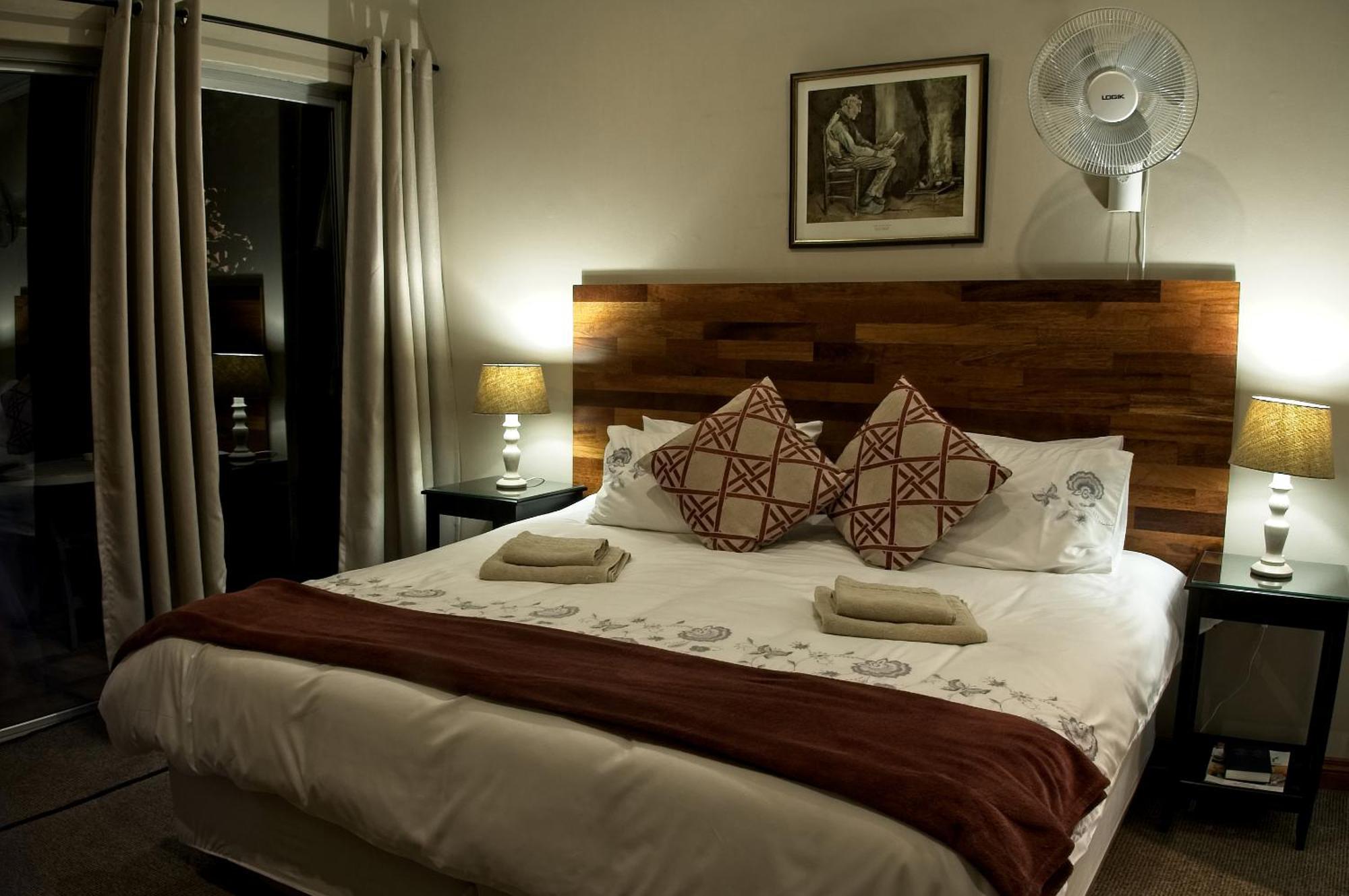 Rest-A-While Guest House - 프레토리아 외부 사진
