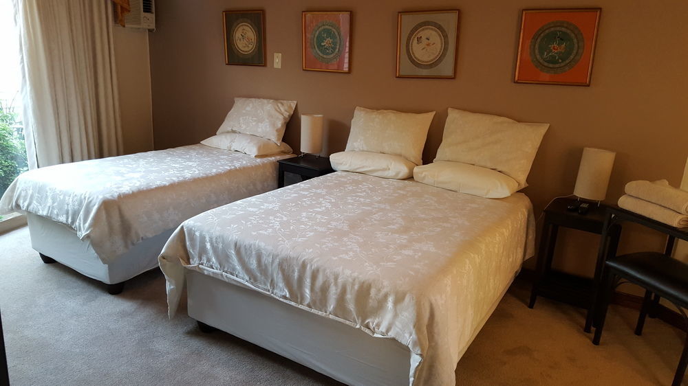 Rest-A-While Guest House - 프레토리아 외부 사진